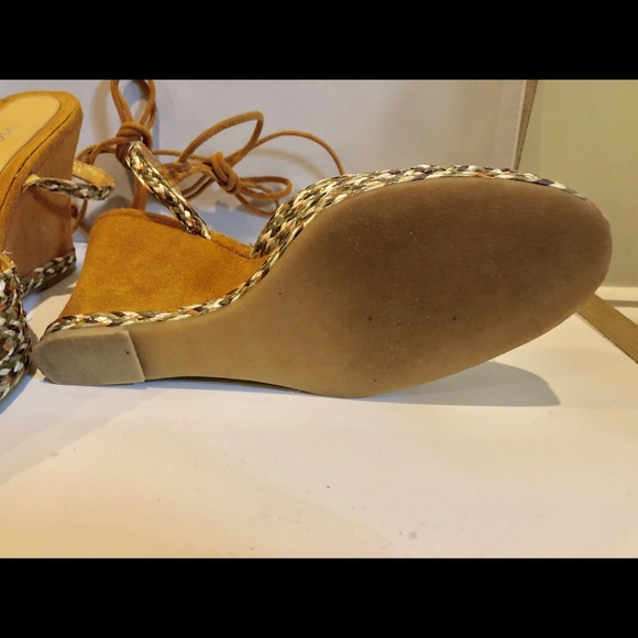 Via Spiga woven raffia sandals - Picture 2 of 5